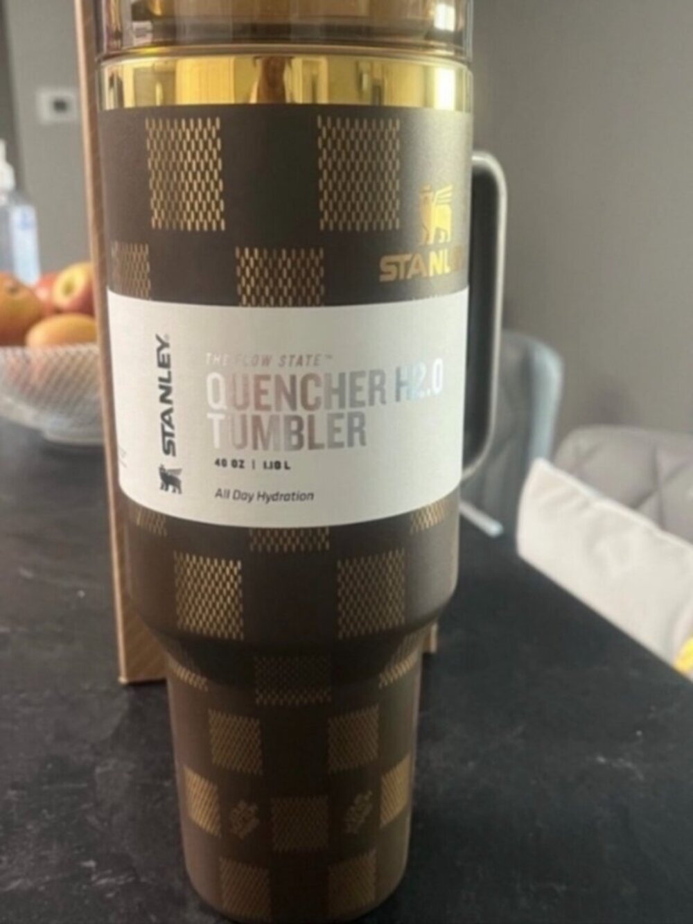 Stanley Chocolate Brown Gold Quencher Tumbler with Handle NEW IN BOX - Picture 3 of 5
